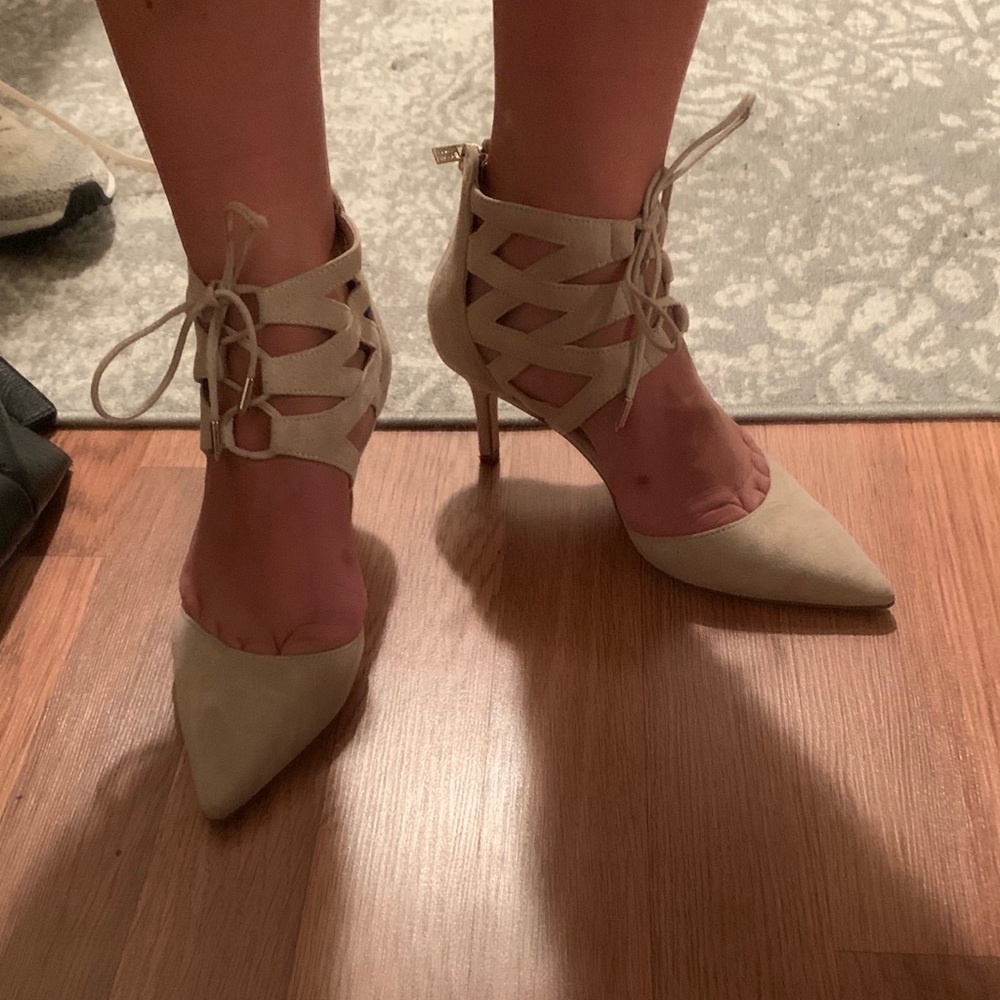 Ivanka Trump - Nude Pointed Toe Lace Up Pumps